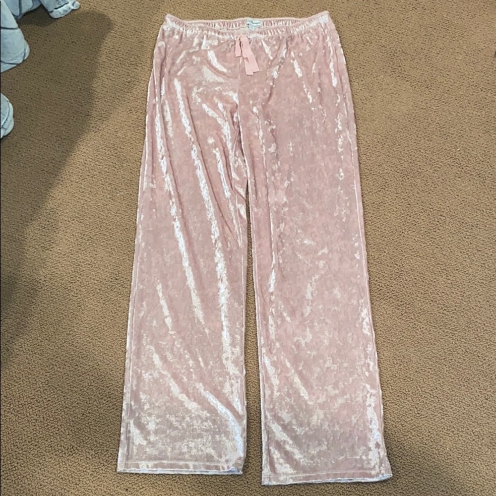 OVER 70% OFF: PJ SALVAGE LUXURY VELVET PJ PANTS!